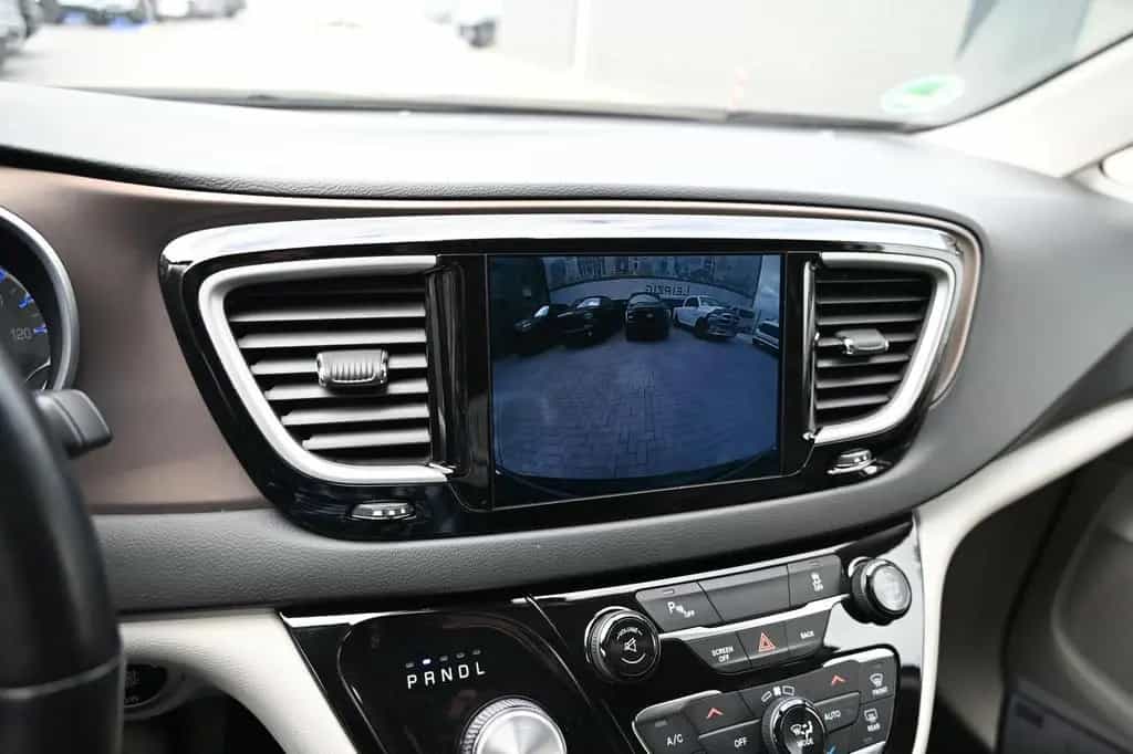 Chrysler Pacifica 3,6l Touring,Totwinkel,Mediasystem,Temp 07/2018-photo-9