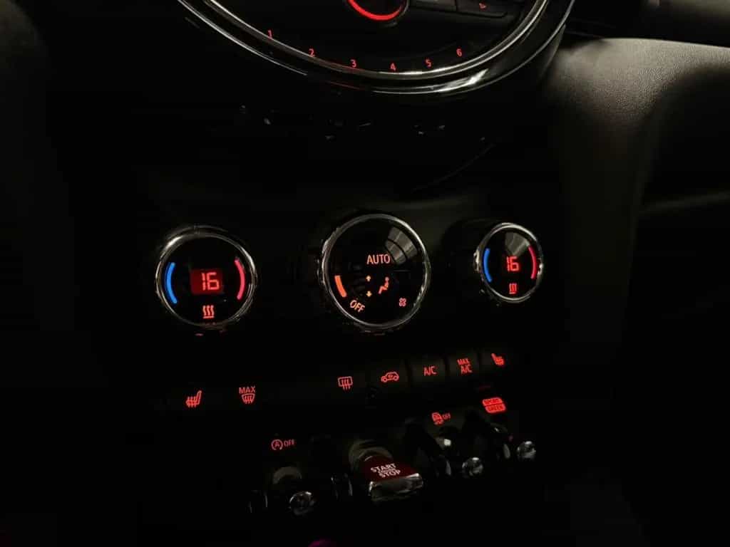 MINI ONE Mini 3-trg. One 60 Years LED USB AMBIENTE 2-ZONE 03/2020-photo-12