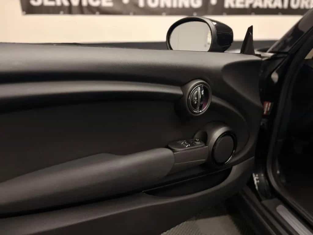 MINI ONE Mini 3-trg. One 60 Years LED USB AMBIENTE 2-ZONE 03/2020-photo-7