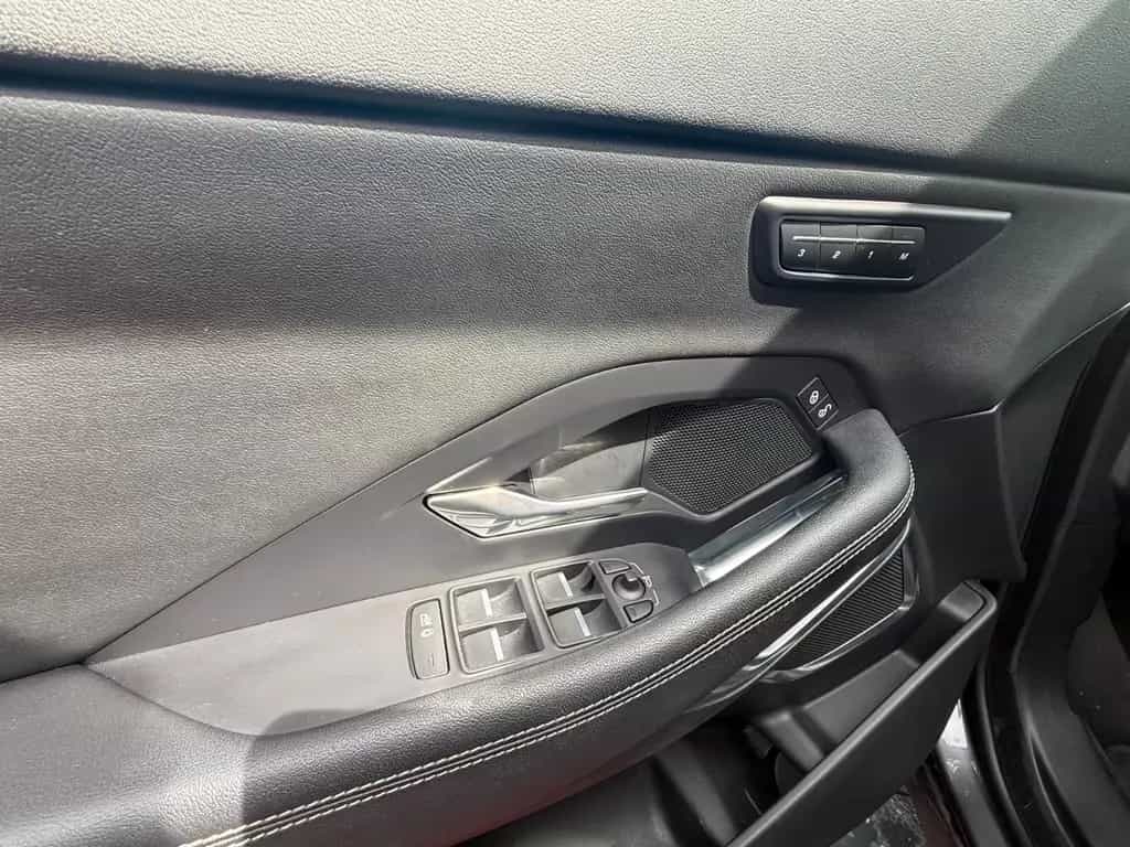 Jaguar E-Pace E-PACE R-Dynamic SE AWD 07/2018-photo-17