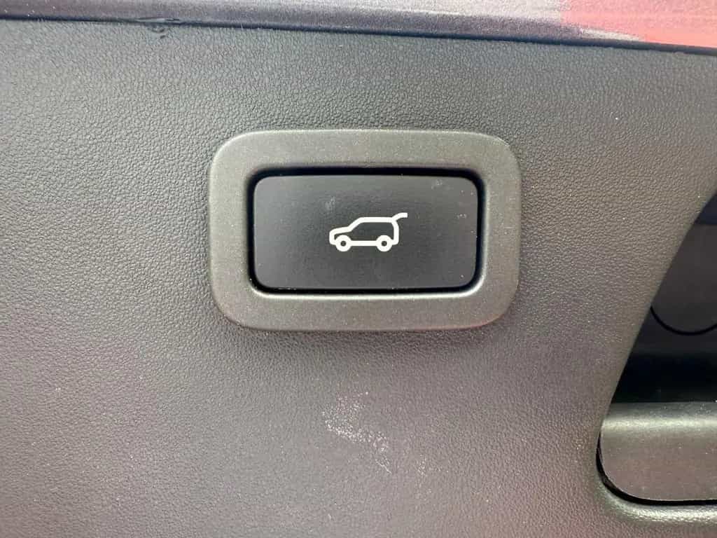 Jaguar E-Pace E-PACE R-Dynamic SE AWD 07/2018-photo-22