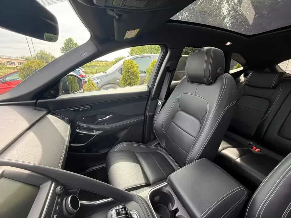 Jaguar E-Pace E-PACE R-Dynamic SE AWD 07/2018-photo-9