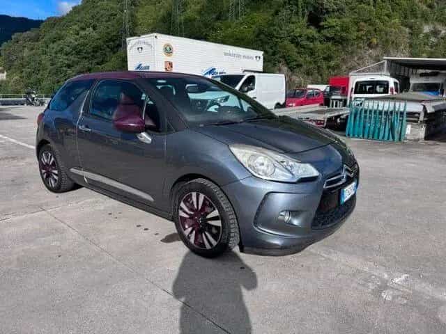 DS Automobiles DS3 1.6 VTi 120 So Chic 03/2010-photo-1