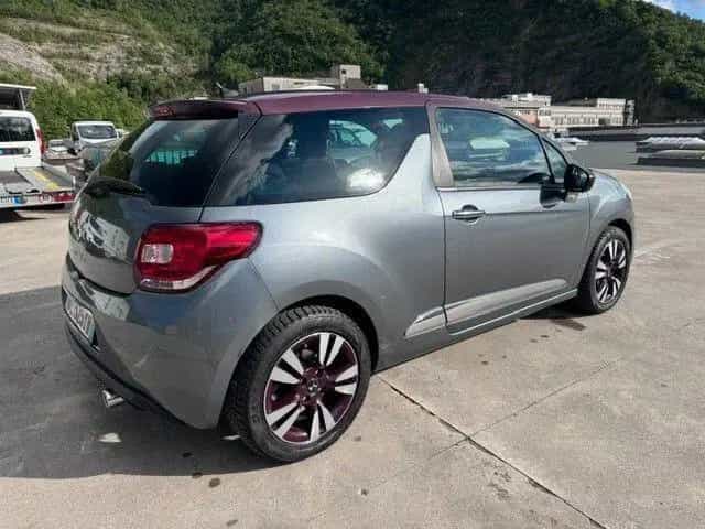 DS Automobiles DS3 1.6 VTi 120 So Chic 03/2010-photo-2