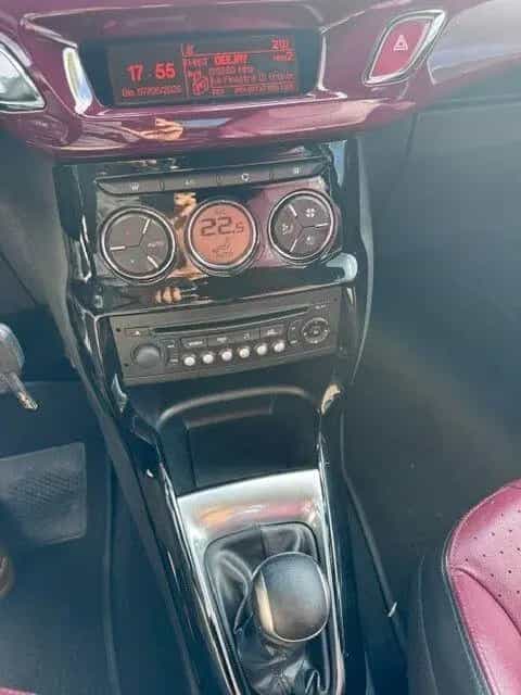 DS Automobiles DS3 1.6 VTi 120 So Chic 03/2010-photo-9