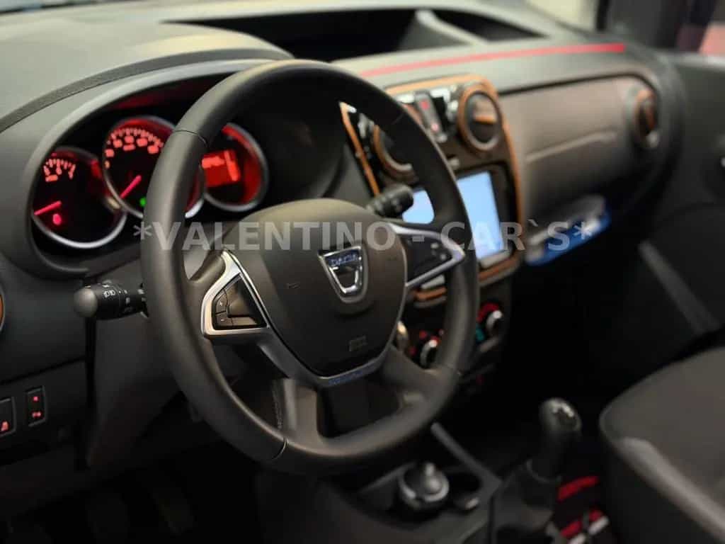 Dacia Dokker Stepway Celebration Navi/Ahk/PDC/Kamera 11/2017-photo-13