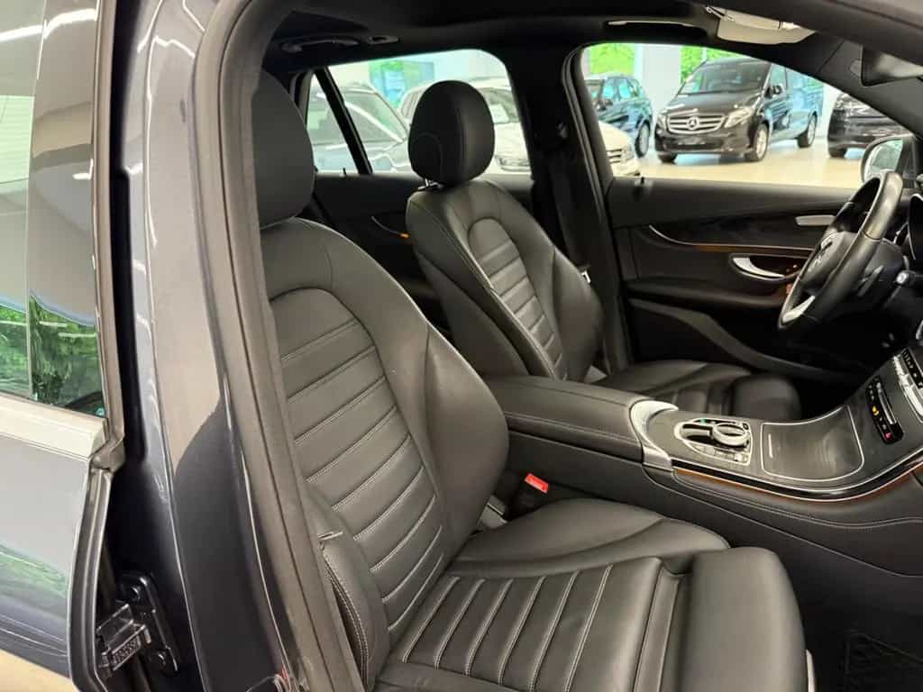 Mercedes-Benz GLC 220 d  4Matic Exclusive Panorama AHK 02/2016-photo-10