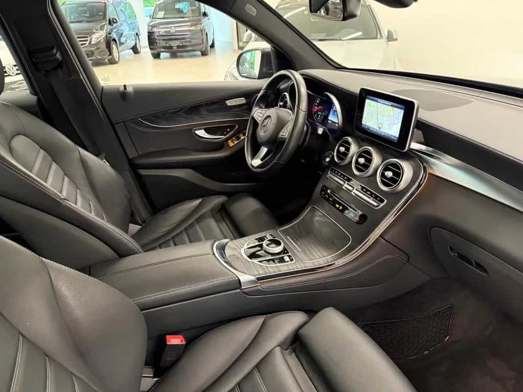 Mercedes-Benz GLC 220 d  4Matic Exclusive Panorama AHK 02/2016-photo-11
