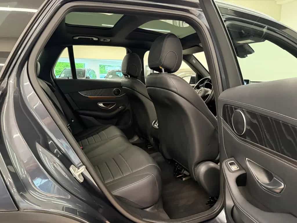 Mercedes-Benz GLC 220 d  4Matic Exclusive Panorama AHK 02/2016-photo-15