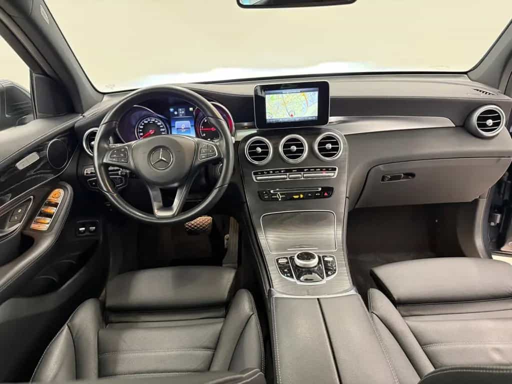 Mercedes-Benz GLC 220 d  4Matic Exclusive Panorama AHK 02/2016-photo-18