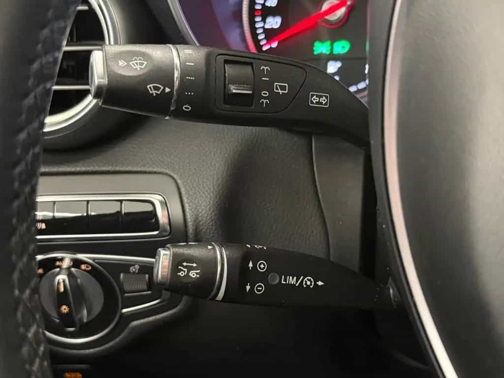 Mercedes-Benz GLC 220 d  4Matic Exclusive Panorama AHK 02/2016-photo-29