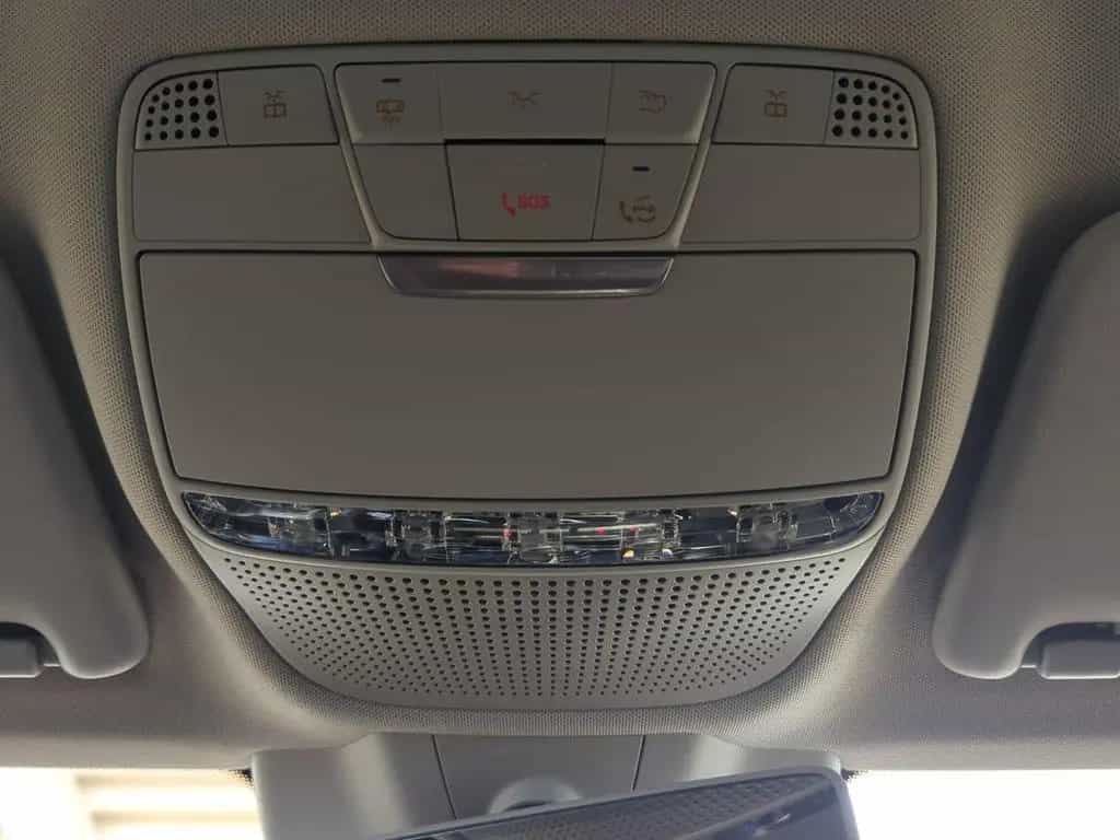 Mercedes-Benz C 180 T CGI NAVI+KAMERA+LED-LICHT+SITZHEIZUNG+BL 06/2019-photo-20