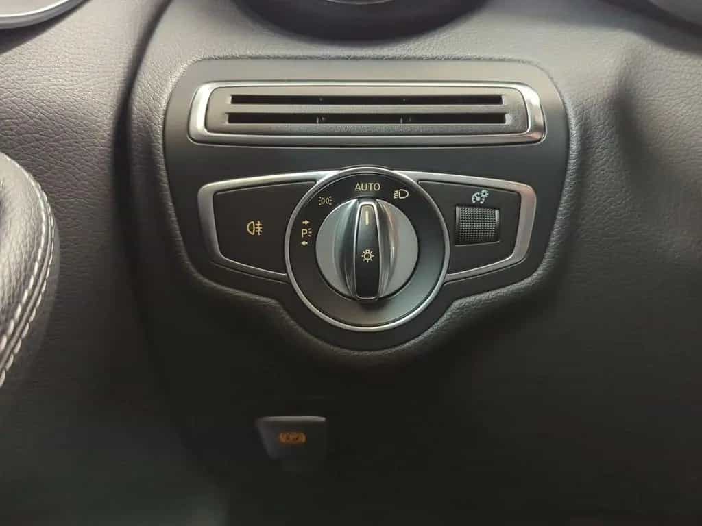 Mercedes-Benz C 180 T CGI NAVI+KAMERA+LED-LICHT+SITZHEIZUNG+BL 06/2019-photo-25