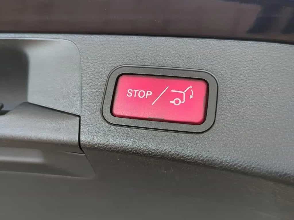 Mercedes-Benz C 180 T CGI NAVI+KAMERA+LED-LICHT+SITZHEIZUNG+BL 06/2019-photo-28
