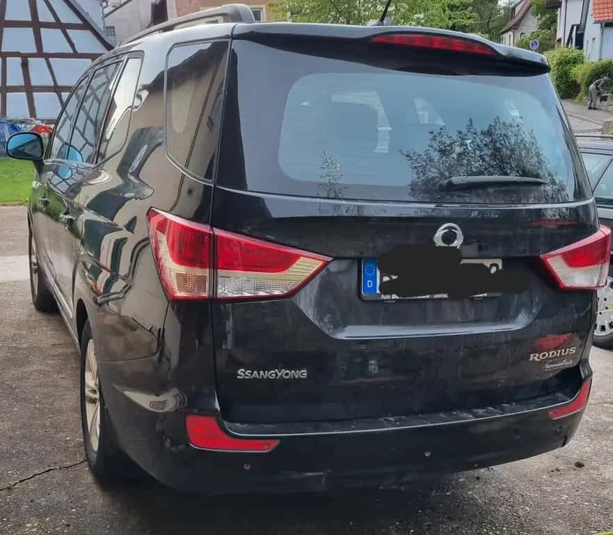 Ssangyong Rodius , 7 Sitzer, TÜV neu, großer Familienvan 10/2016-photo-2