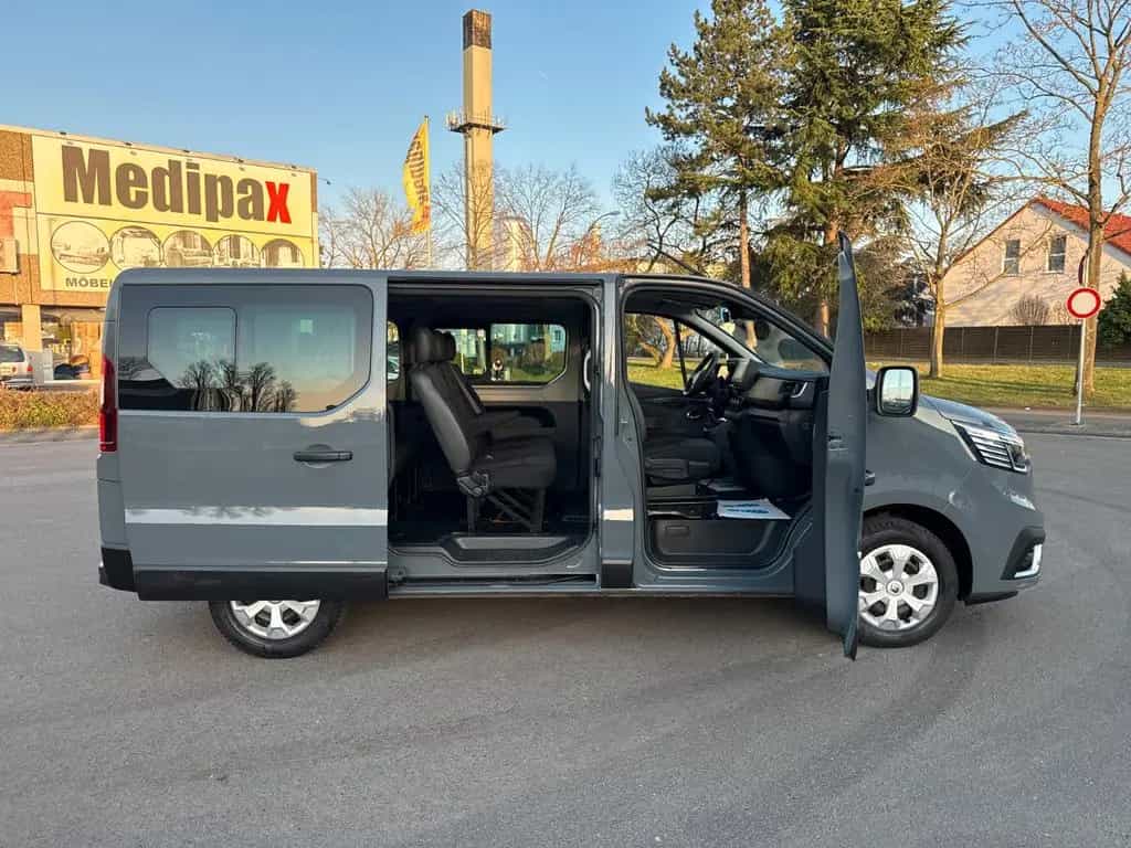 Renault Trafic 2.0 dCi Life L1H1 3,0t Automatik 8xSITZER 12/2022-photo-1