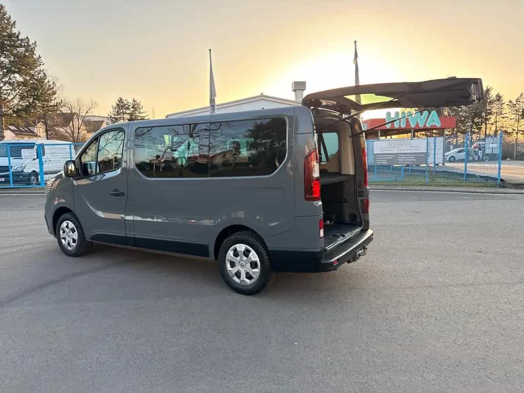 Renault Trafic 2.0 dCi Life L1H1 3,0t Automatik 8xSITZER 12/2022-photo-4