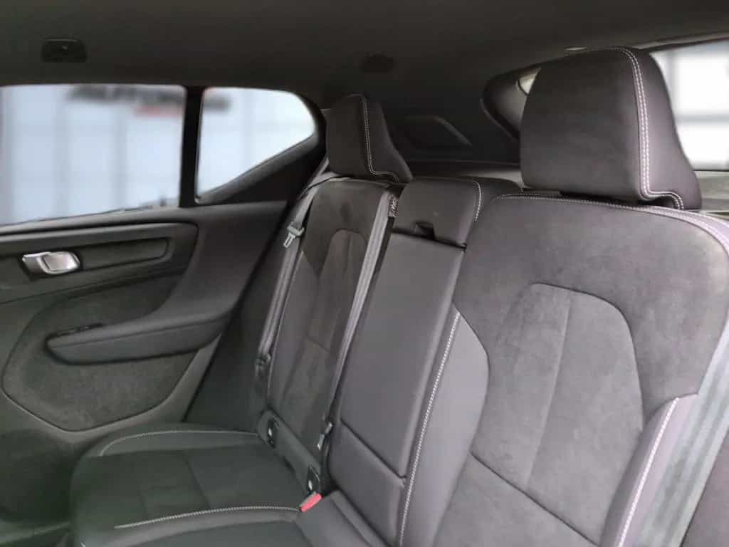 Volvo XC 40 Plus Dark 2WD 04/2023-photo-15