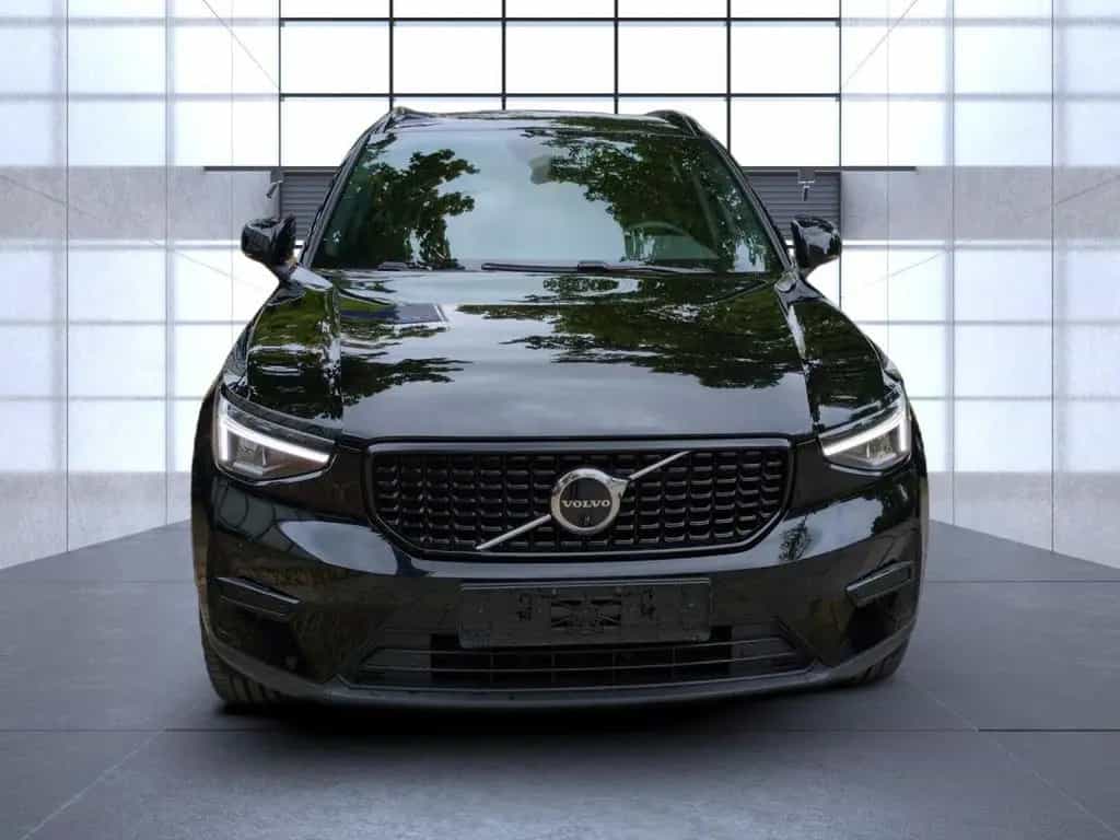 Volvo XC 40 Plus Dark 2WD 04/2023-photo-7