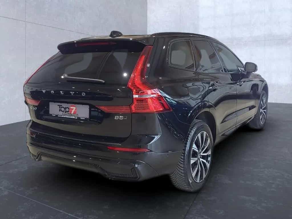Volvo XC 60 Plus Dark AWD 02/2025-photo-4