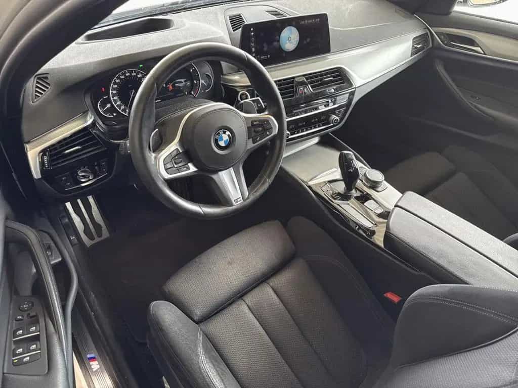 BMW 520 d Touring M Sport AHK AdLED HUD RFK HiFi 04/2018-photo-10