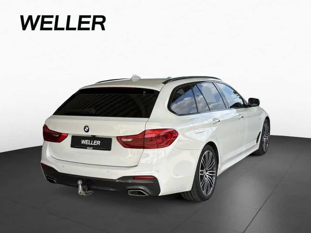 BMW 520 d Touring M Sport AHK AdLED HUD RFK HiFi 04/2018-photo-4