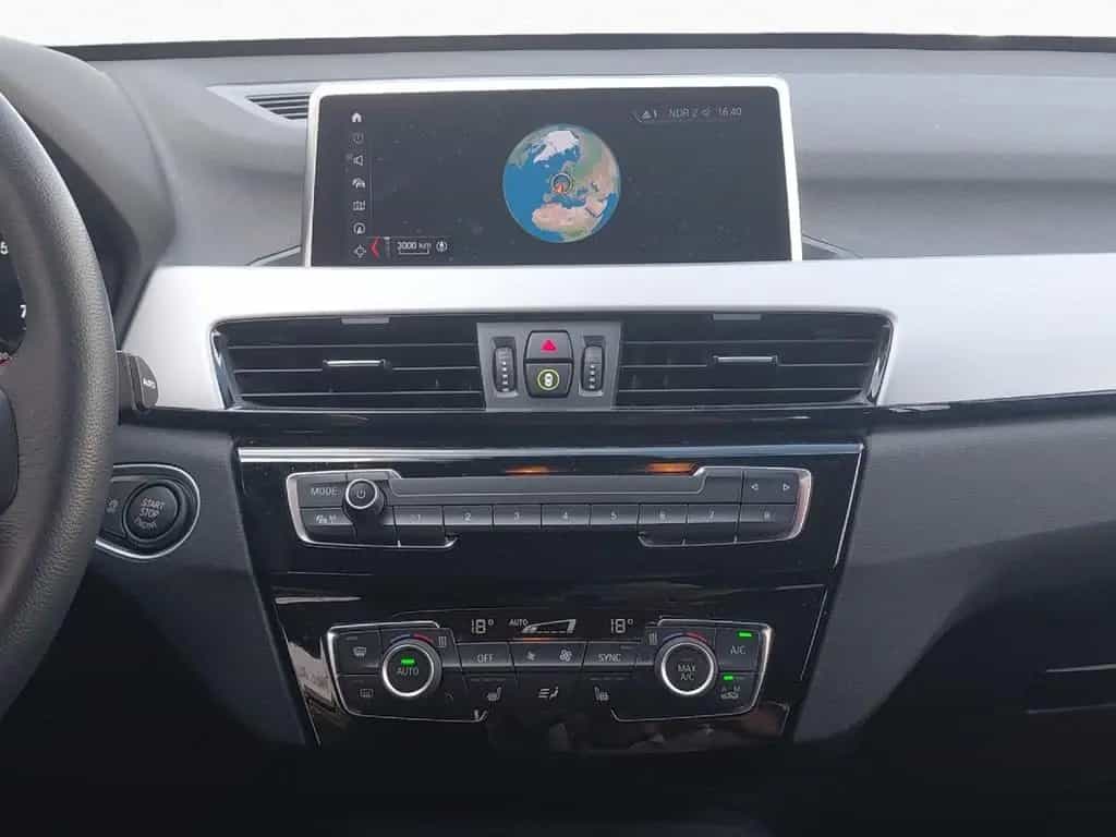 BMW X1 sDrive20i PDC AdLED Navi 02/2022-photo-14