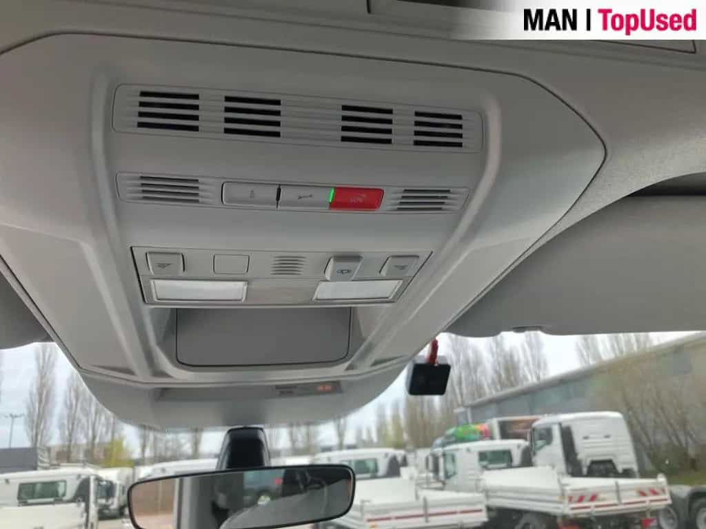 MAN TGE 3.180 4X4 SB 03/2024-photo-15