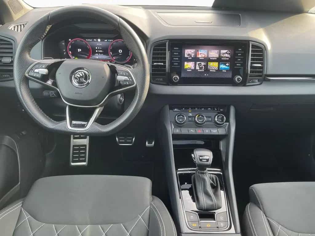 Skoda Karoq Sportline 2.0TSI 4x4 DSG Navi Panorama ACC 04/2025-photo-12
