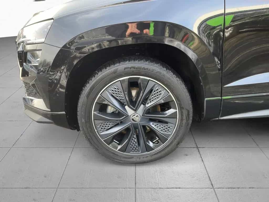 Skoda Karoq Sportline 2.0TSI 4x4 DSG Navi Panorama ACC 04/2025-photo-7