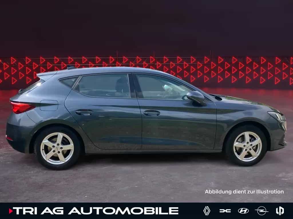 Seat Leon Radio Navigation Einparkhilfe 06/2021-photo-1