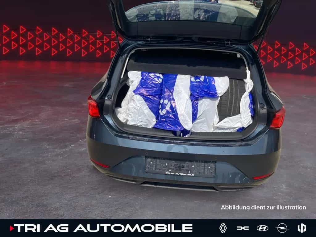 Seat Leon Radio Navigation Einparkhilfe 06/2021-photo-11