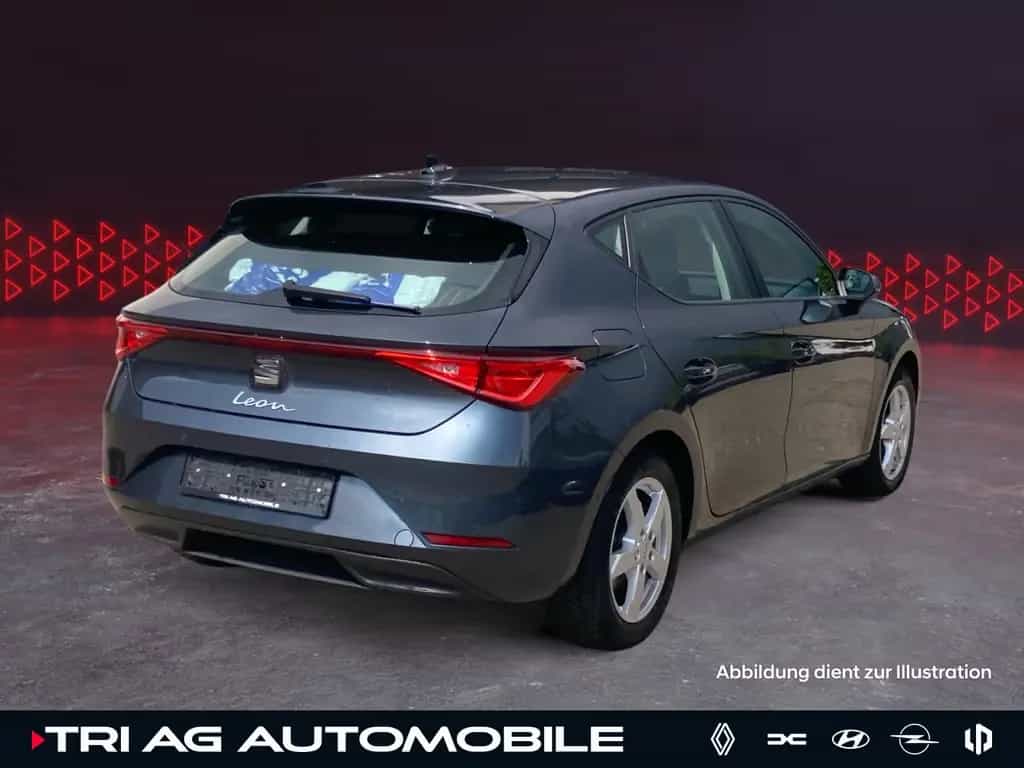 Seat Leon Radio Navigation Einparkhilfe 06/2021-photo-2