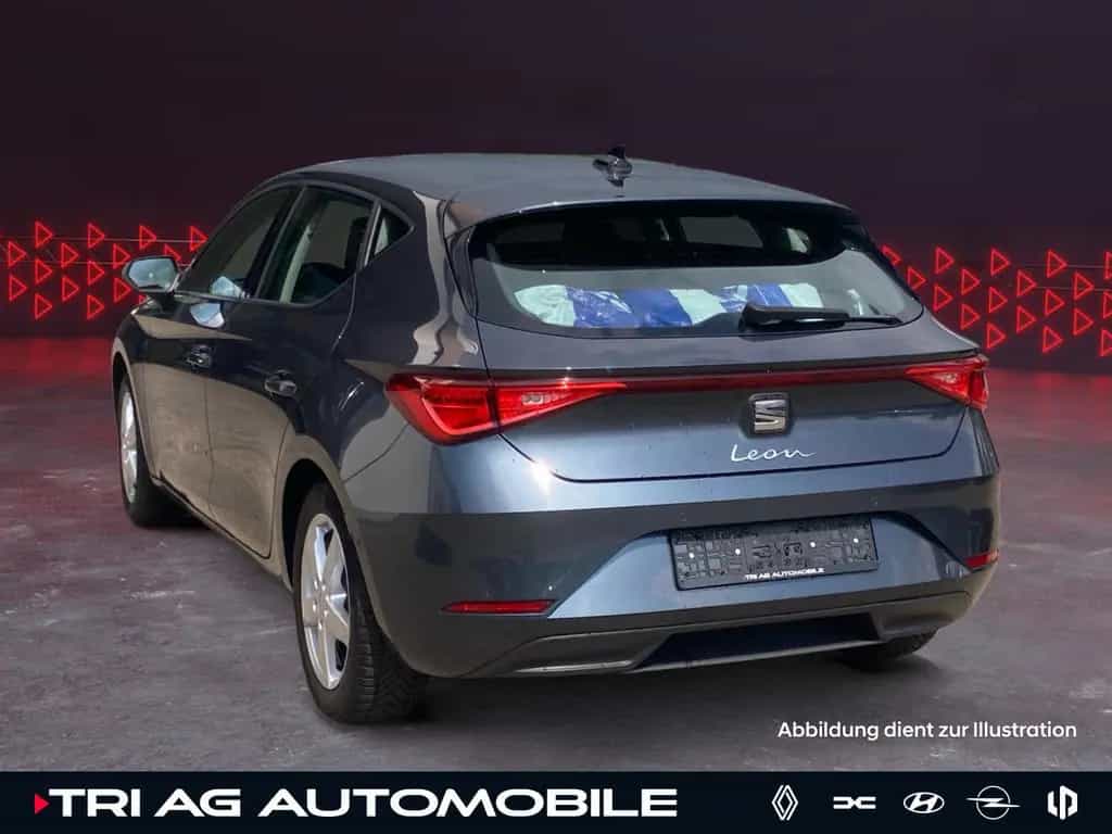 Seat Leon Radio Navigation Einparkhilfe 06/2021-photo-4
