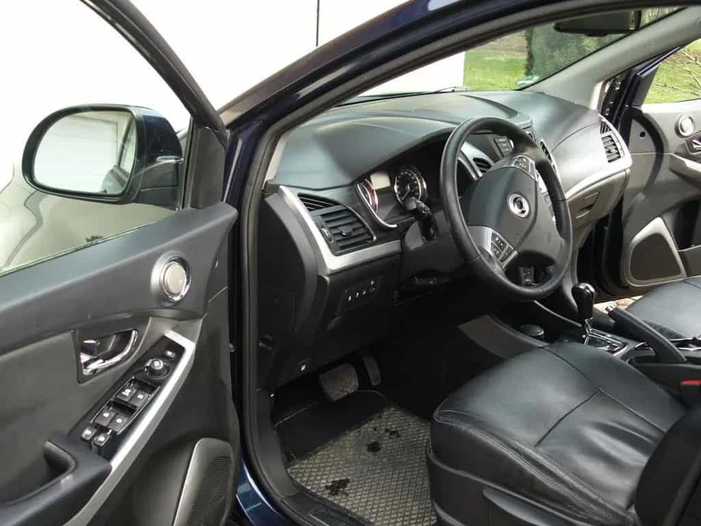 Ssangyong Korando 2.0 Diesel e-XDi 200 129kW Sap. 2WD ... 08/2015-photo-12