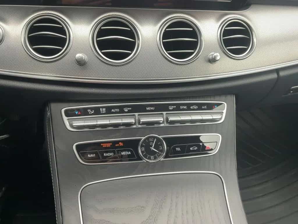 Mercedes-Benz E-Class AVANTGARDE LED+NAV+ACC+SHZ+RFK+AHK+360° 04/2019-photo-18