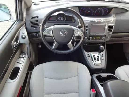 Ssangyong Rodius 2,2 E-XDI 2WD Automatik EURO6 7-Sitzer 06/2018-photo-3