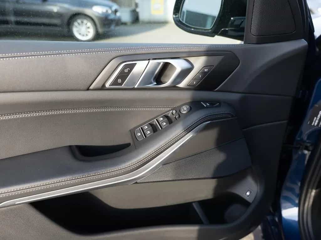 BMW X5 xDrive 45e M-Sport PANO AHK HUD LED ACC NAVI 03/2022-photo-31