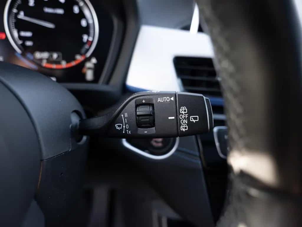 BMW X1 xDrive 20i M-Sport FACEL. PANO LED NAVI SHZ 10/2019-photo-23