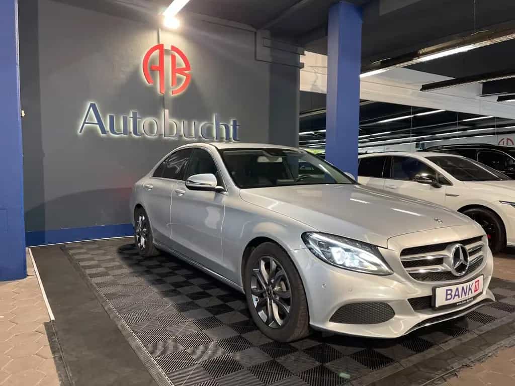 Mercedes-Benz C 180 Limousine/R-KAM/ACC/SITZH/wenig Kilometer 01/2018-photo-0