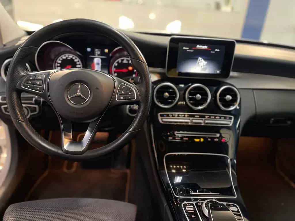 Mercedes-Benz C 180 Limousine/R-KAM/ACC/SITZH/wenig Kilometer 01/2018-photo-11