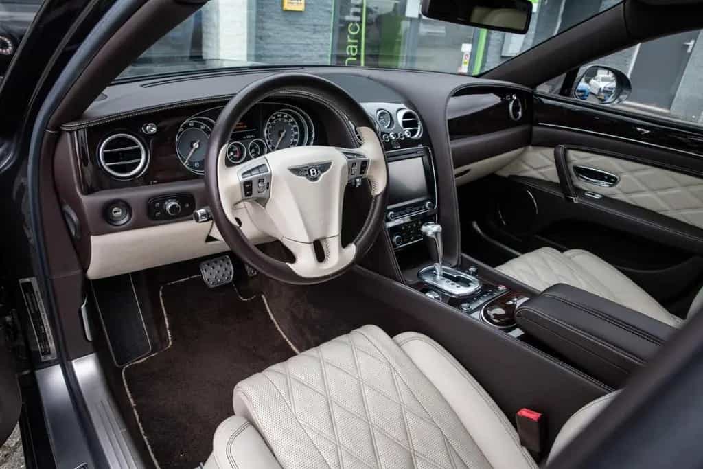 Bentley Flying Spur 6.0 W12 / CERAMIC / SUNROOF 01/2014-photo-10