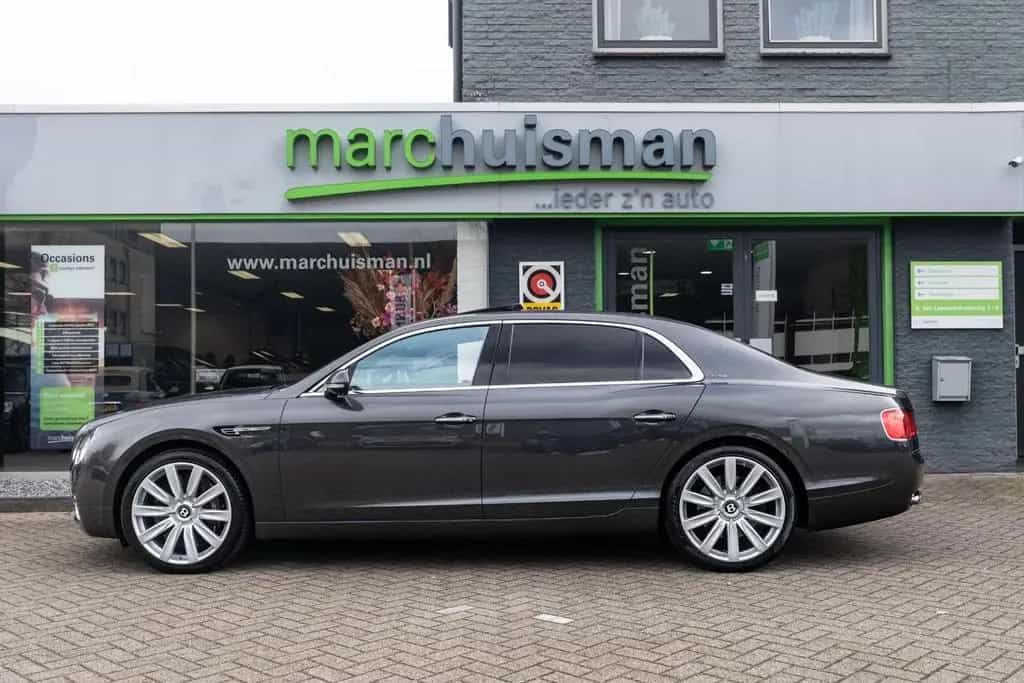Bentley Flying Spur 6.0 W12 / CERAMIC / SUNROOF 01/2014-photo-17