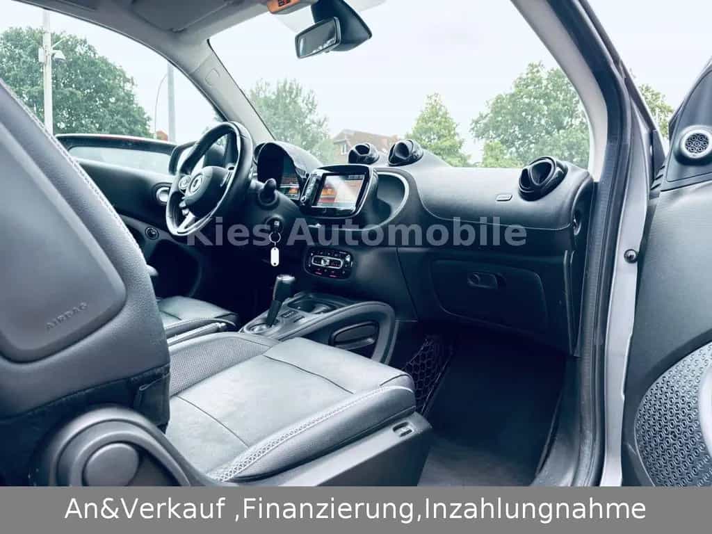 Smart ForTwo Brabus Xclusive 109Ps JBL/KAMERA/PANO/NAV 11/2017-photo-10
