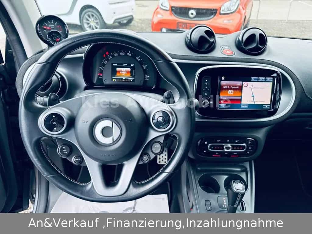 Smart ForTwo Brabus Xclusive 109Ps JBL/KAMERA/PANO/NAV 11/2017-photo-11
