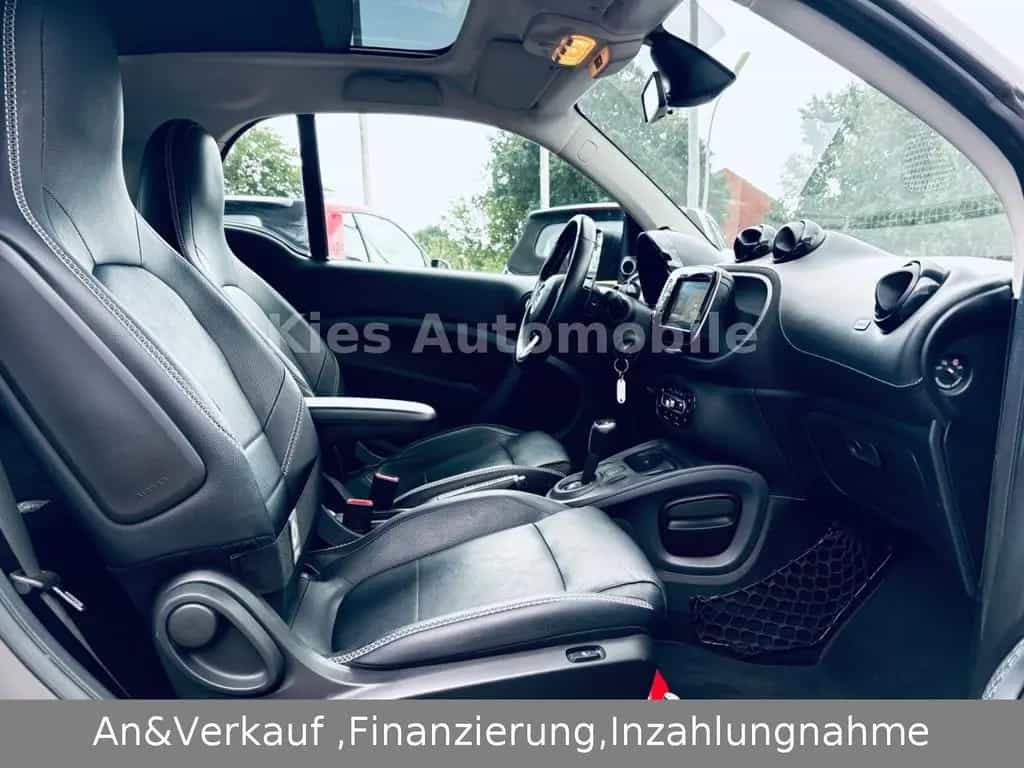 Smart ForTwo Brabus Xclusive 109Ps JBL/KAMERA/PANO/NAV 11/2017-photo-12