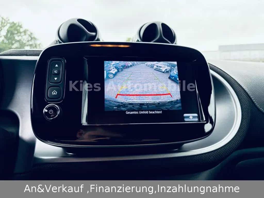 Smart ForTwo Brabus Xclusive 109Ps JBL/KAMERA/PANO/NAV 11/2017-photo-13