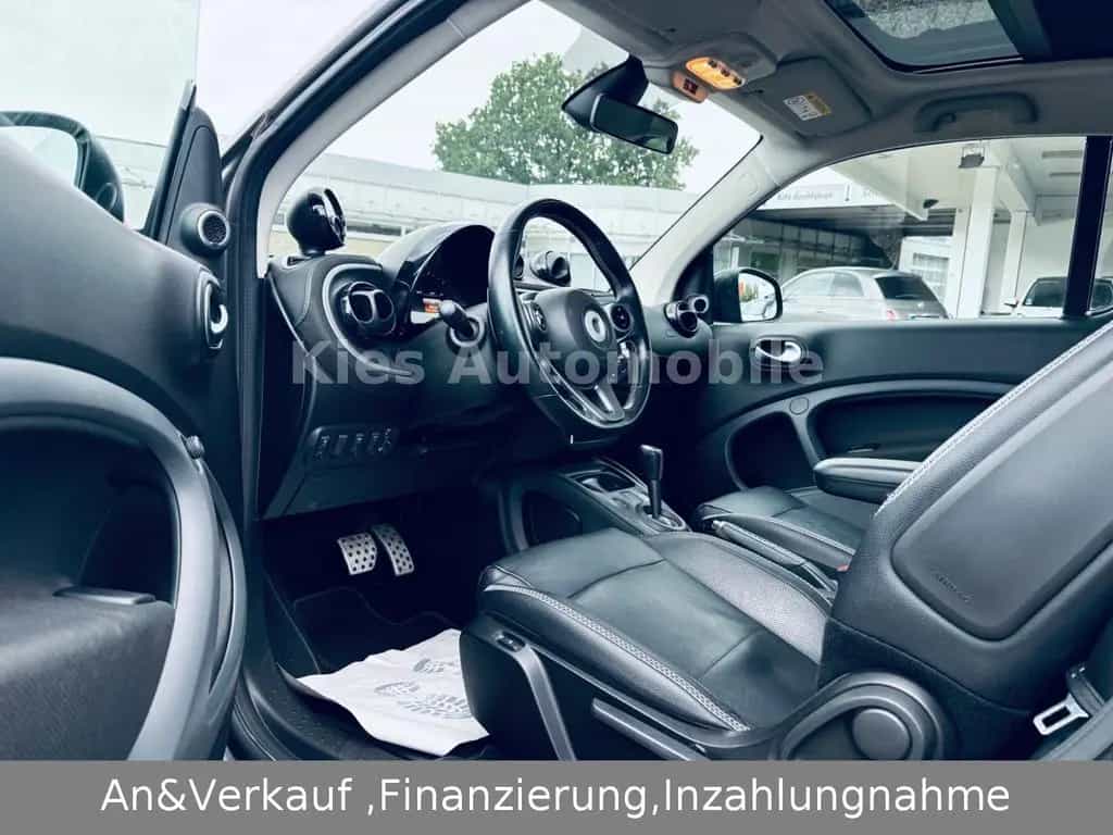 Smart ForTwo Brabus Xclusive 109Ps JBL/KAMERA/PANO/NAV 11/2017-photo-14