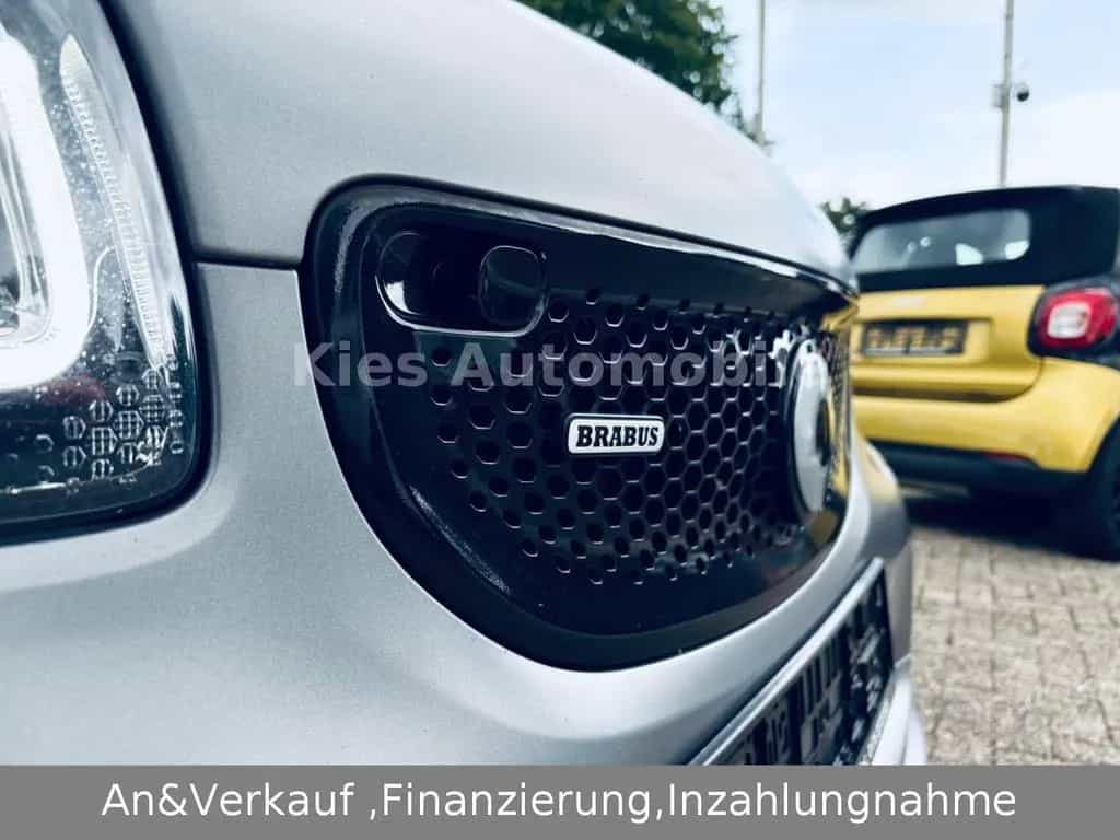 Smart ForTwo Brabus Xclusive 109Ps JBL/KAMERA/PANO/NAV 11/2017-photo-4