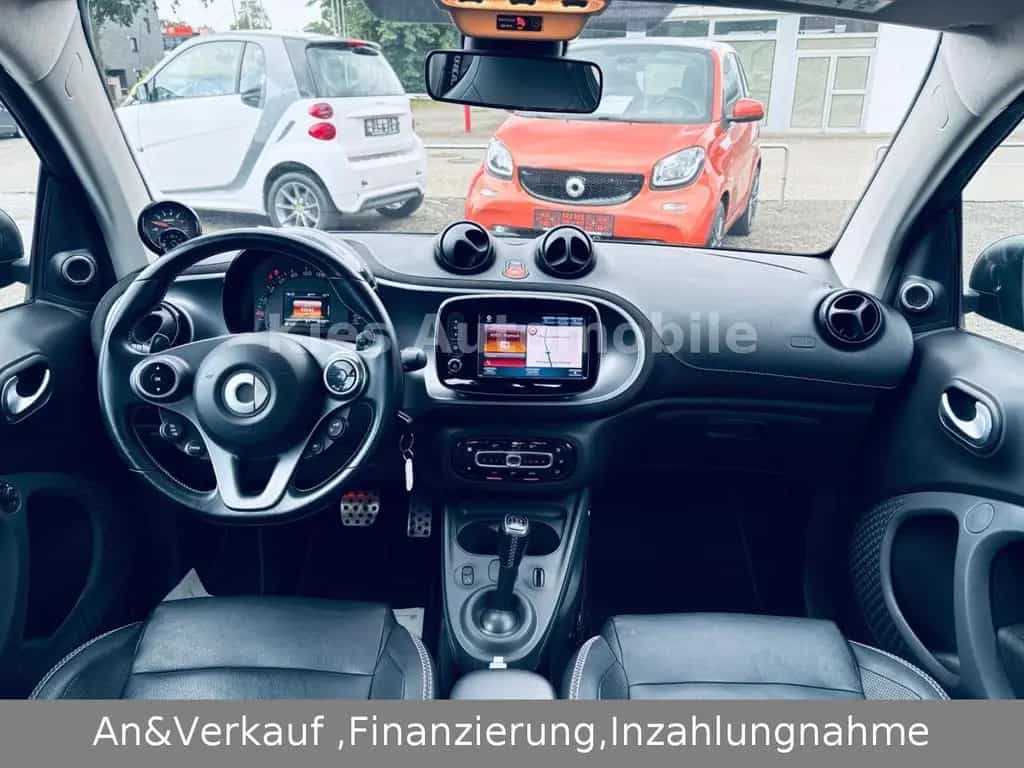Smart ForTwo Brabus Xclusive 109Ps JBL/KAMERA/PANO/NAV 11/2017-photo-6